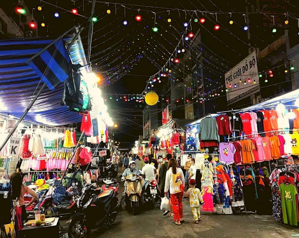 hanh thong tay market